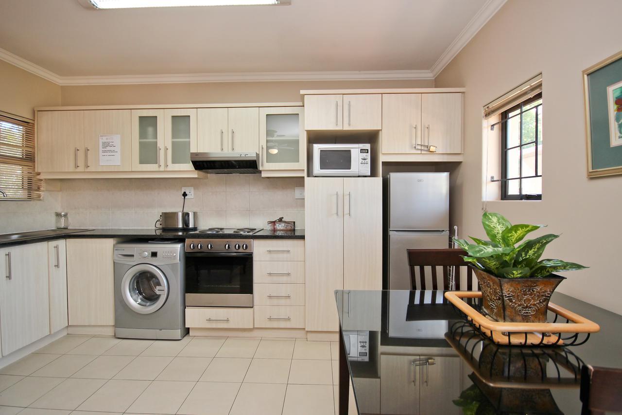 Vilaroux Stellenbosch Bagian luar foto