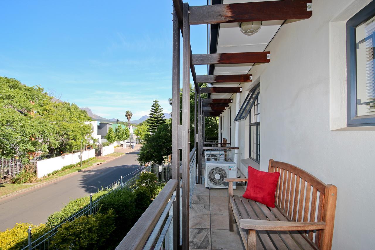 Vilaroux Stellenbosch Bagian luar foto